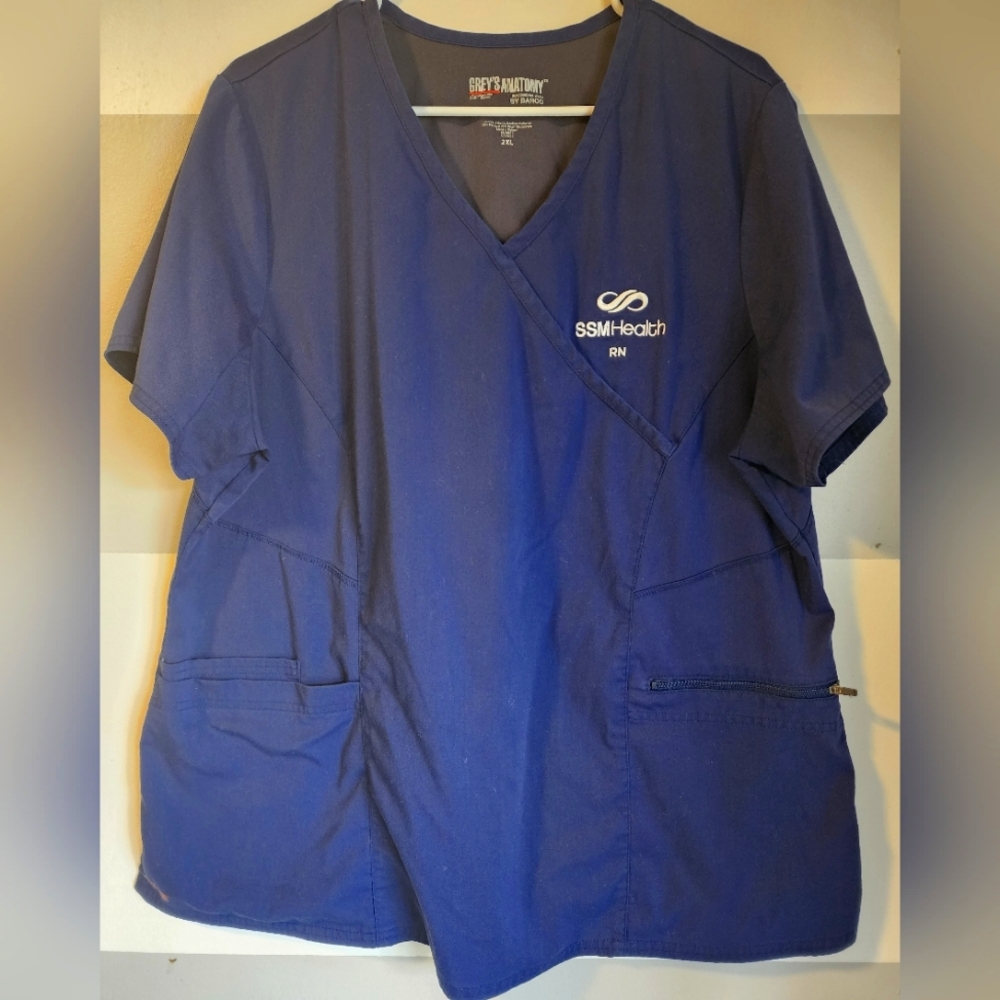 SSM Health RN embroidered Greys Anatomy Scrub Top Womens size XXL Navy Blue